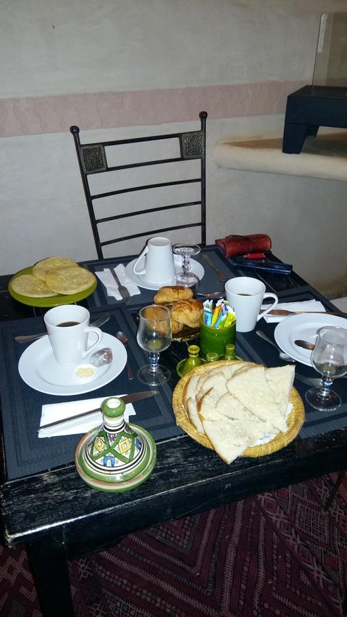 Dar Qamar Hotel Agdz Buitenkant foto